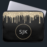 Personalisiert-Gold-Glitzer-Sparkon-Monogramm Laptopschutzhülle<br><div class="desc">Personalisierte Gold und Black Imitats Glitzer und Sparkle Elegant Mit Monogramm Initials Case. Dieser Fall kann so angepasst werden,  dass er Ihren Anfangs- und Vornamen enthält.</div>