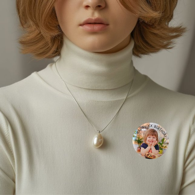 Personalisiert Happy Birthday Foto Name und Alter Button (Von Creator hochgeladen)