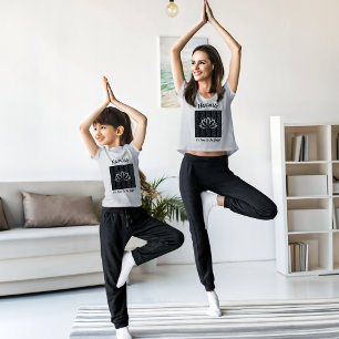 Personalisiert Henna Yoga Pattern T-Shirt