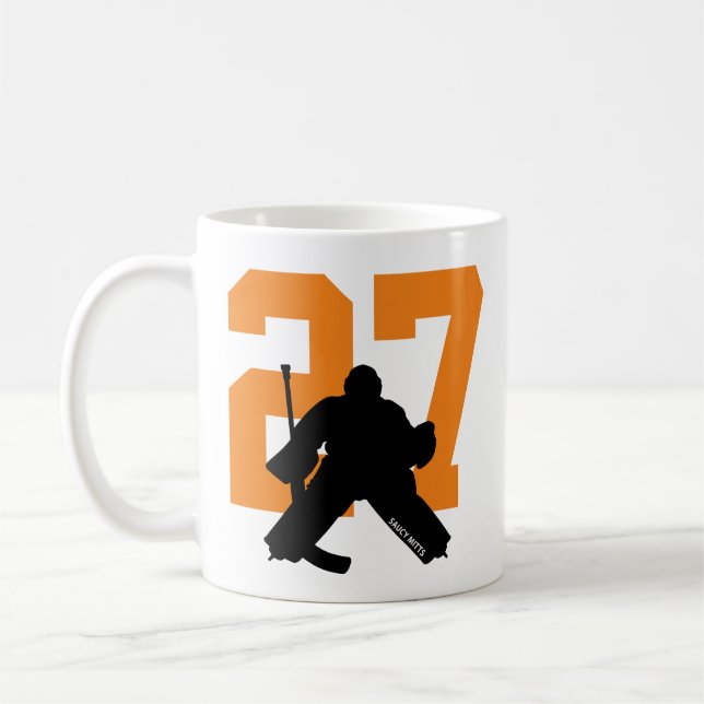 Personalisiert Hockey Goalie Player Number Orange Kaffeetasse (Links)