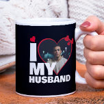 Personalisiert I Liebe Mein Husband Herz Foto Kaffeetasse<br><div class="desc">Custom Personalisiert One Of A Kind Foto Heart Tasse von Ricaso - Liebe Herz Foto Template Design .. einfach fügen Sie Ihre eigene Fotografie zu dieser großen maßgeschneiderten Kaffee-Tasse mit fett I LIEBE MY HUSBAND (fügen Sie Ihren eigenen Text oder verlassen, wie es ist) einfach zu personalisieren .. anpassbare Fotovorlagen...</div>