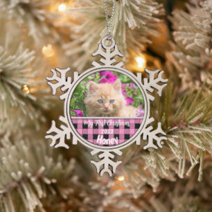 Personalisiert Kitten's First Christmas Pink Karo Schneeflocken Zinn-Ornament