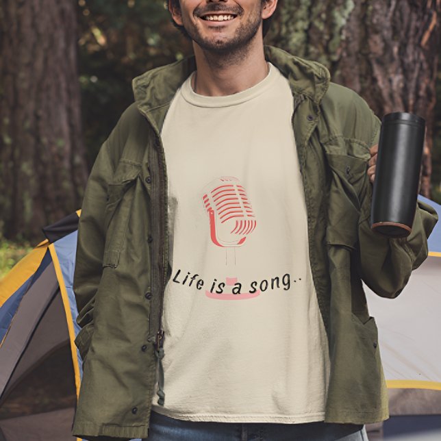 Personalisiert Life ist ein Song-Tee T-Shirt (Von Creator hochgeladen)