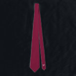 Personalisiert Merlot Wedding Groom Neck Tie Krawatte<br><div class="desc">Wenn Sie eine zeitgemäße und minimalistische Krawatte suchen,  ist unser Merlot-Hals-Design die perfekte Wahl ©️ 2023 - Die Rückseite der Krawatte ist mit den Bräutigam/Trauzeuge-Initialen personalisiert,  können Sie das entfernen,  wenn Sie nur eine passende solide Krawatte ohne Schrift gewollt haben</div>