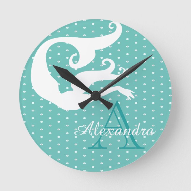Personalisiert Mermaid White Aquamarin blau mit Mo Runde Wanduhr (Vorderseite)