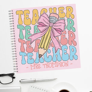 Personalisiert mit dem Namen Niedlich Pink Lehrer  Notizbuch