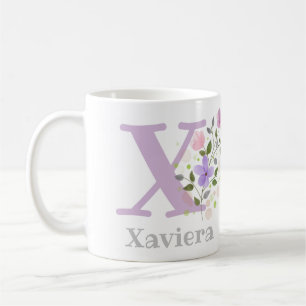 Personalisiert mit dem Namen Xaviera und dem erste Kaffeetasse