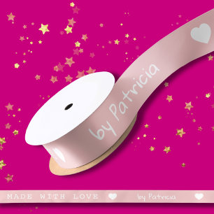 Personalisiert mit Liebe hergestellt Rosa und weiß Satinband
