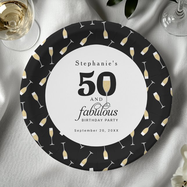 Personalisiert Modern 50 und fabelhaft Geburtstag Pappteller (Shown on a 9" round paper plate)
