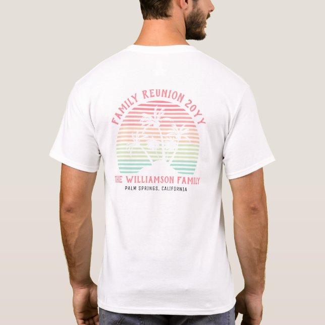 Personalisiert-Moderne Retro-Familie Wiedersehen t T-Shirt (Rückseite)