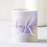 Personalisiert Name Monogram Lila Watercolor Luxe Kaffeetasse<br><div class="desc">Diese abstrakte lila Aquarellfarbe und das goldene Imitat bespritzen den Hintergrund mit Ihren individuellen Details.</div>