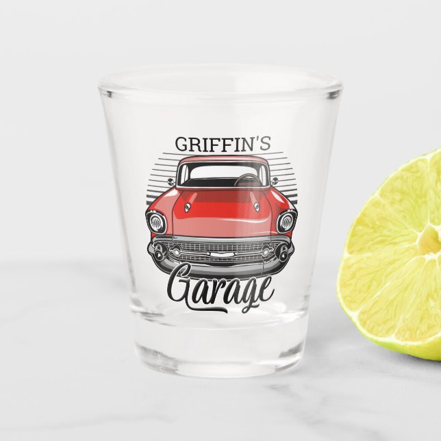 Personalisiert NAME Retro Red Classic Autogarage Schnapsglas (Vorderseite)