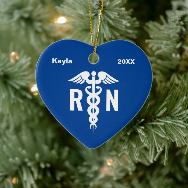 Personalisiert Nurse RN Medical Blue Abschluss Keramik Ornament (Baum)