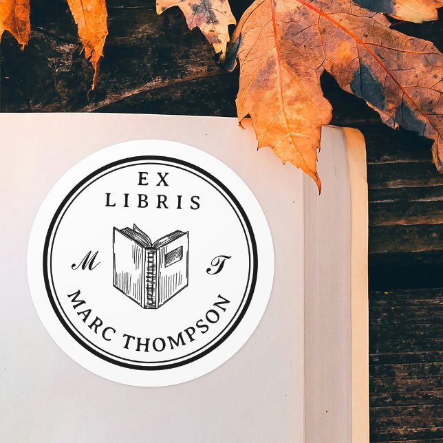 Personalisiert Open Book Classic Monogram Library Runder Aufkleber (Von Creator hochgeladen)