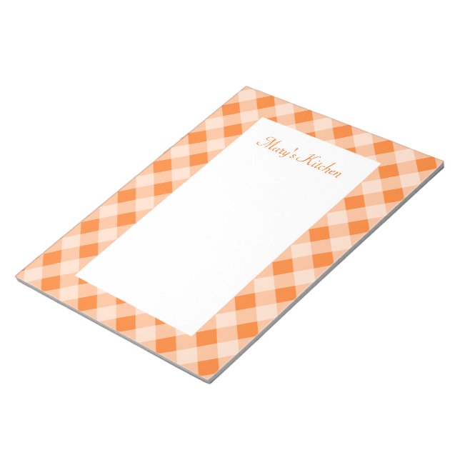 Personalisiert Orange Gingham Notepad Notizblock (angewinkelt)