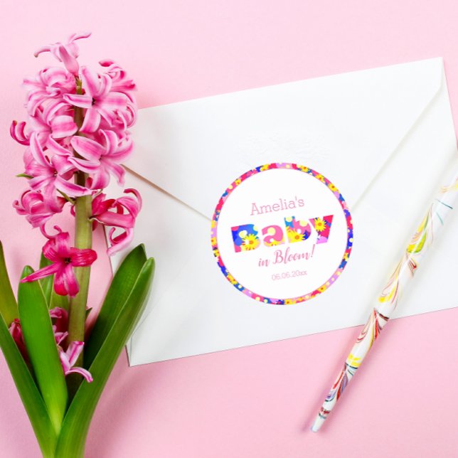 Personalisiert Pink Baby in Bloom Pink Babydusche Runder Aufkleber (Von Creator hochgeladen)