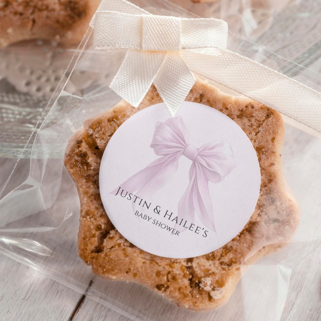 Personalisiert Pink Bow Girl Coquette Babydusche Runder Aufkleber (Von Creator hochgeladen)
