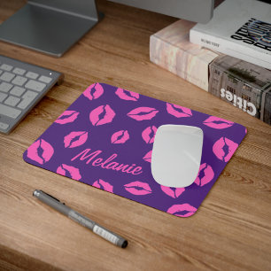 Personalisiert Pink Kiss Lift auf der Lila Mousepa Mousepad