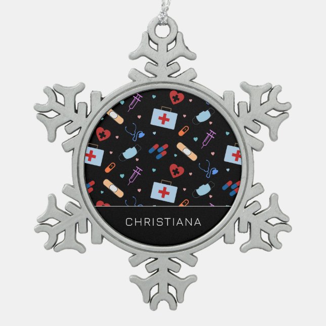 Personalisiert RN Nurse | Medizinisches Muster Schneeflocken Zinn-Ornament (Vorderseite)