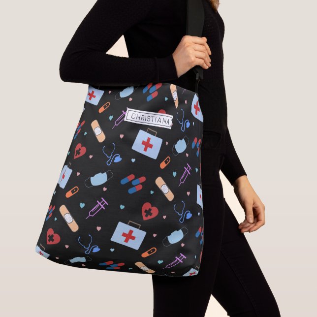 Personalisiert RN Nurse | Medizinisches Muster Tragetaschen Mit Langen Trägern (Von Nahem)