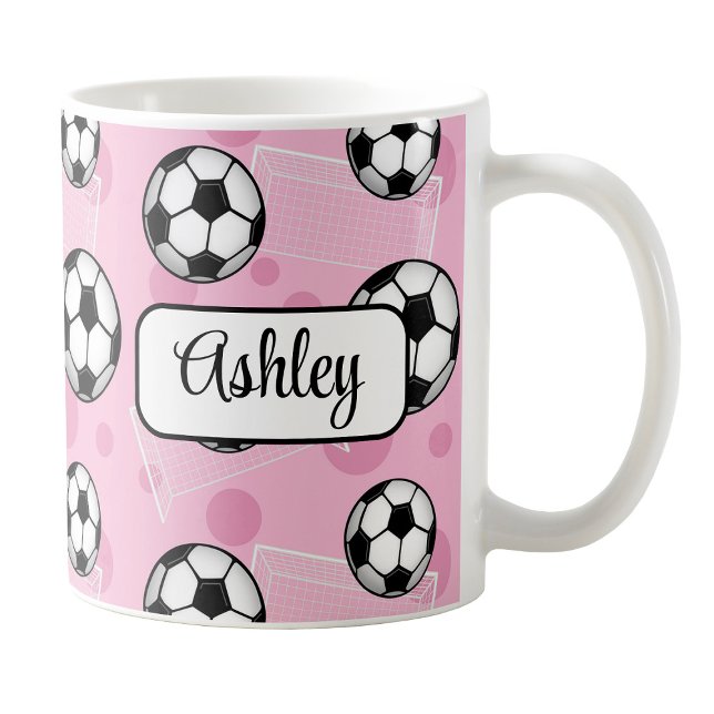 Personalisiert-Rosa-Fußball-Tasse Kaffeetasse (Personalized Pink Soccer Mug at Amy's Coffee Mugs on Zazzle. )