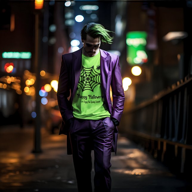 Personalisiert Spiderweb Halloween T-Shirt (Von Creator hochgeladen)