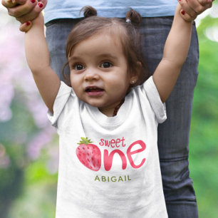 Personalisiert Sweet One Strawberry 1. Geburtstag Baby T-shirt