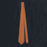 Personalisiert Terracotta Wedding Groom Neck Tie Krawatte<br><div class="desc">Wenn Sie eine zeitgemäße und minimalistische Krawatte suchen,  ist unser Terracotta-Nackendesign die perfekte Wahl ©️ 2023 - Die Rückseite der Krawatte ist mit den Bräutigam/Trauzeuge-Initialen personalisiert,  können Sie das entfernen,  wenn Sie nur eine passende solide Krawatte ohne Schrift gewollt haben</div>