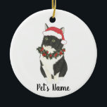 Personalisiert Tuxedo Ragamuffin Cat Keramik Ornament<br><div class="desc">Machen Sie die schöne Liste in diesem Jahr mit einem Ornament Ihrer Lieblings-Flöte Katzenelf!</div>