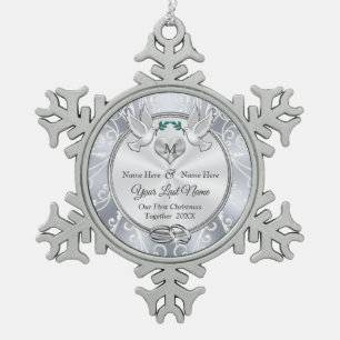 Personalisiert unser erstes Weihnachtsgeschenk Schneeflocken Zinn-Ornament