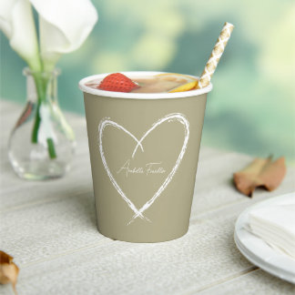 Personalisiert White Heart Brautparty Sage Green Pappbecher