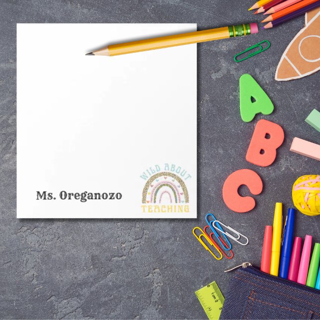 Personalisiert Wild über das Lehren von Boho Rainb Notizblock (Wild about teaching personalized rainbow notepad)