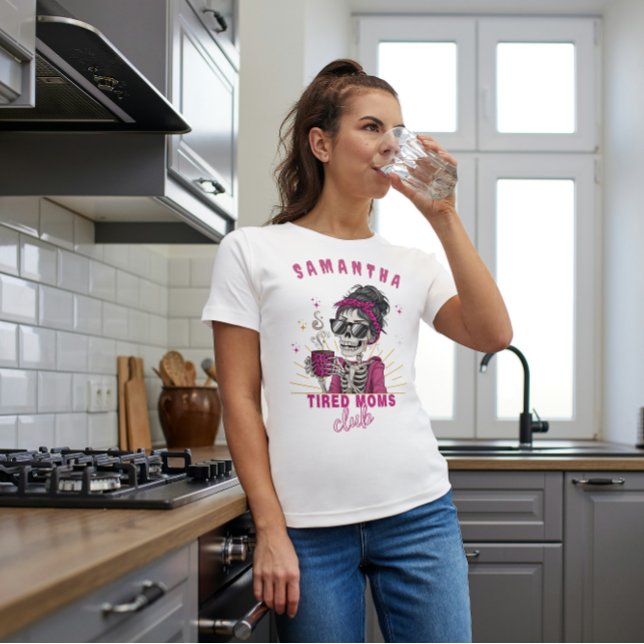 Personalisiert Zombie Coffee Tired Mama Club Schoo T-Shirt (Von Creator hochgeladen)