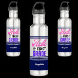 Personalisiert zurück zur Schule Edelstahlflasche<br><div class="desc">Personalisiert zurück zur Schule erste Klasse Edelstahl Wasserflasche. Passen Sie es mit Ihrem Namen an,  um einen schicken,  gürteleigenen Look zu erhalten.</div>
