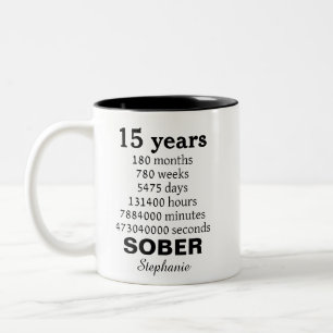 Personalisierte 15 Jahre Nüchternheits-Feier Zweifarbige Tasse