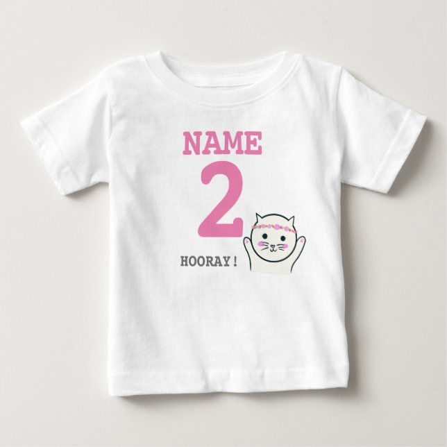 Personalisierte 2. Geburtstagsweißkatze Baby T-shirt (Vorderseite)