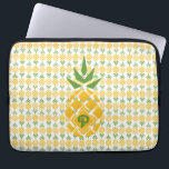 Personalisierte Ananas Laptopschutzhülle<br><div class="desc">Ananas, Ananas, Ananas! Diese modische Ikone der tropischen Frucht wird ein schönes Muster. Fertigen Sie besonders an, /personifizieren Sie sie, indem Sie auf dem BESONDERS ANFERTIGEN Knopf zur Änderung/zur Bewegung/klicken, fügen Sie/zum Löschungstext hinzu, wie gewünscht oder ändern Sie den Hintergrund, um ihm einen anderen Blick zu geben. Es gibt Lose...</div>