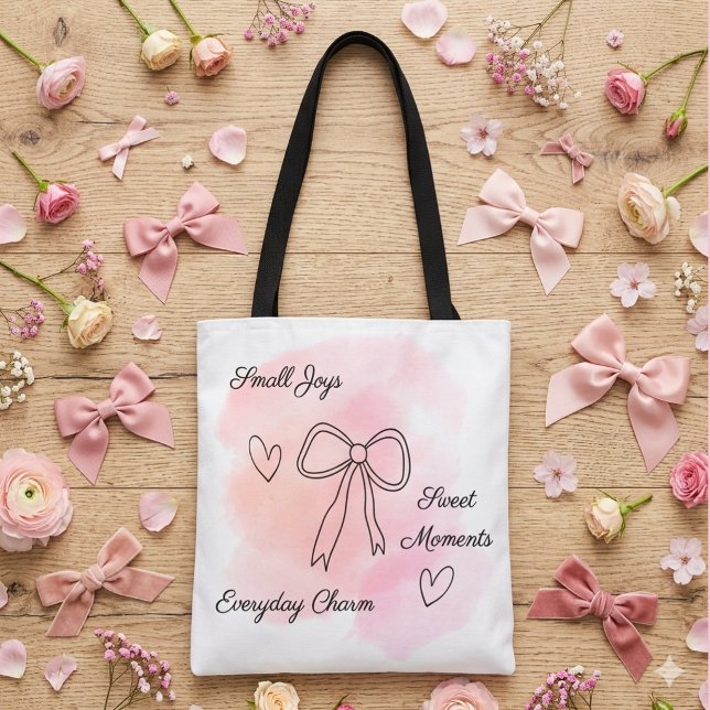 Personalisierte Aquarell-Rosa-Coquette-Tasche (Aesthetic pink watercolor coquette tote bag with line art bow, hearts and a customizable text.)