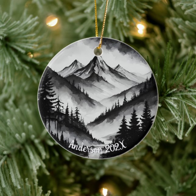 Personalisierte Aquarelle Wasserfarbengebirgslands Keramik Ornament (Baum)