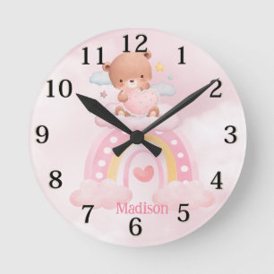 Personalisierte Bärenmädchen Regenbogen Runde Wanduhr