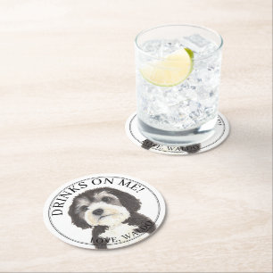 Personalisierte Bernedoodle-Hochzeit Runder Pappuntersetzer