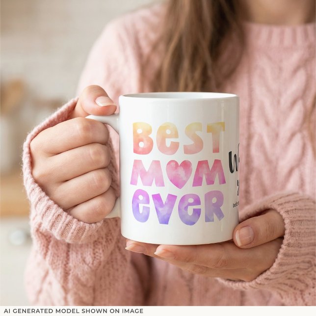 Personalisierte beste Mama je Mama Tasse (An 11-oz mug is shown. Add names and choose size and style.)