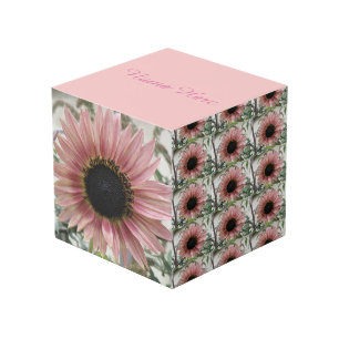 Personalisierte Blassrosa Sonnenblume Würfel