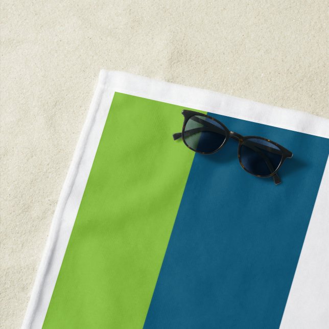 Personalisierte blauweiße grüne Streifen Strandtuch (Beispiel)