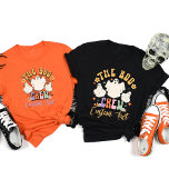 Personalisierte Boo-Crew passt Halloween-Freund zu T-Shirt<br><div class="desc">Join the fun dieses Halloween mit unserem Personalisierten Boo Crew Matching Halloween Friend T - Shirt. Ideal für Gruppen von Freunden, Familien oder jede Halloween-Crew, bringen diese Shirts einen spielerischen und festlichen Geist zu Ihren Feiern. Diese Shirts sind mit einem wunderschönen "Boo Crew"-Design personalisiert und machen sie zu einer einzigartigen...</div>