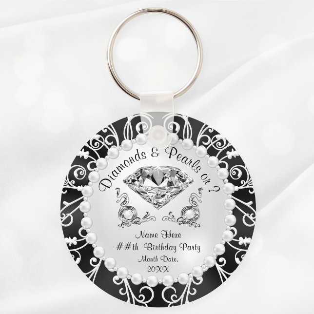 Personalisierte Diamanten und Perlen Gastgeschenke Schlüsselanhänger (Black and White, Diamonds and pearls birthday party ideas. 60th, 75th, 80th, 90th birthday Favors.)