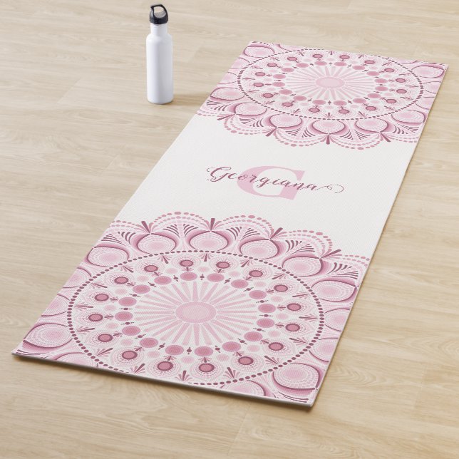 Personalisierte Dusky Rose Confetti Lace Dot Manda Yogamatte (Beispiel)