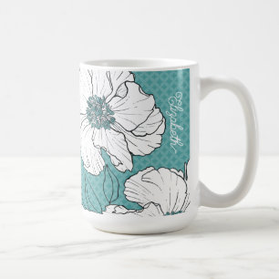 Personalisierte elegante weiße Blumen auf Türkis Kaffeetasse