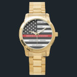 Personalisierte Feuerwehrruhestandsruhe in dünner  Armbanduhr<br><div class="desc">Feiern Sie einen hervorragenden Feuerwehrmann mit dieser Thin Red Line Retirement oder Firefighter Watch - American Flag Design in Firefighter Flag Farben in einem modernen schwarzen und roten Design und zeigen Sie Ihre Wertschätzung. Ideal für Feuerwehrauszeichnungen und Feuerwehrleute-Ruhestandsgeschenke und Feuerwehrleute. Personalisieren Sie diese Feuerwehr Ruhestandswache mit Namen und , Jahre...</div>