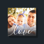 Personalisierte Foto Script-Liebe Leinwanddruck<br><div class="desc">Personalisieren Sie mit Ihrem Lieblings-Foto,  mit einem schönen weißen Skript-Schriftart mit dem Wort Liebe,  die Schaffung einer einzigartigen Erinnerung und Geschenk. Ein wahrer Schatz! Entwickelt von Thisisnotme©</div>